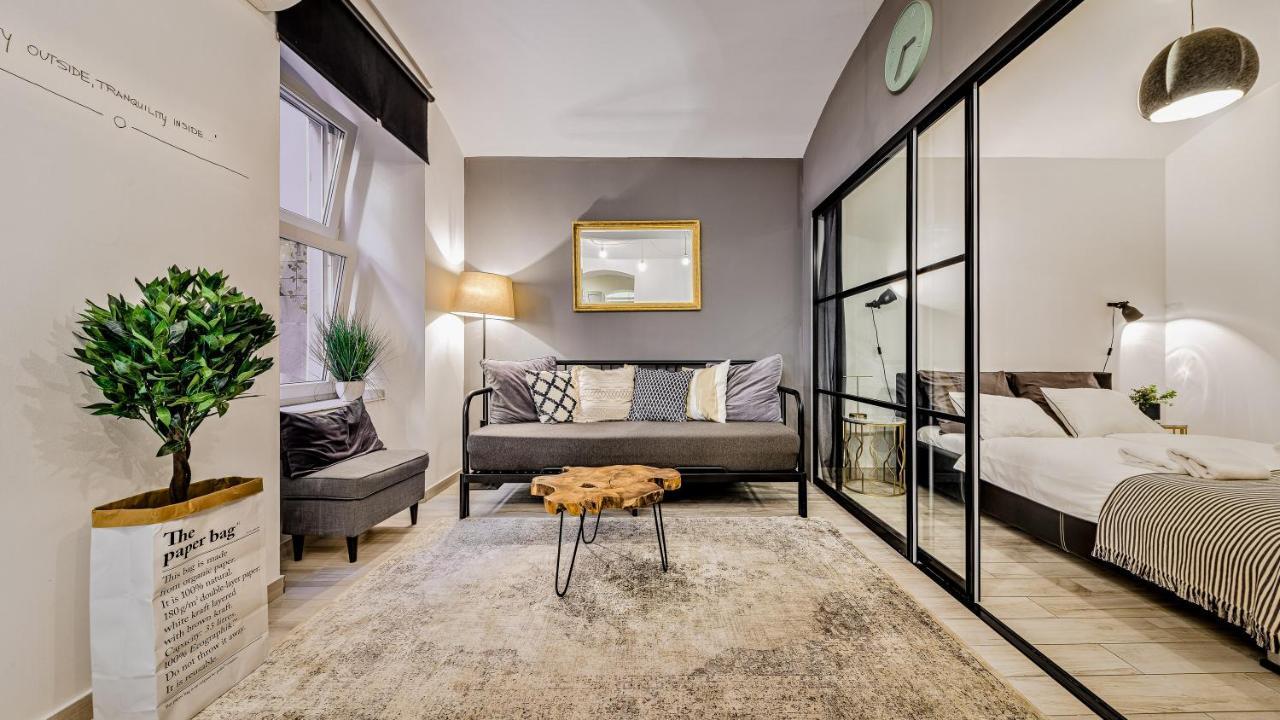 Apartments Santini Загреб Экстерьер фото